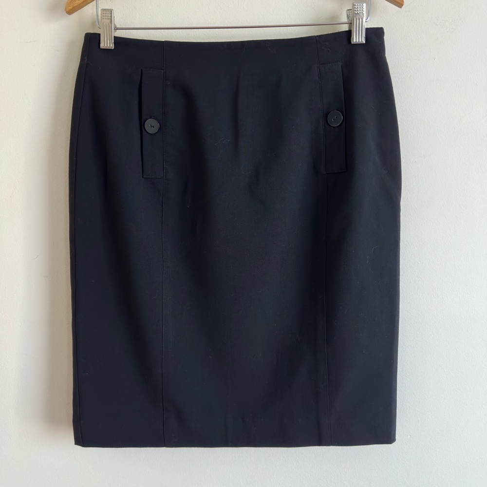 Kenneth Cole New York Black A-Line Skirt Back Slit Sz 4